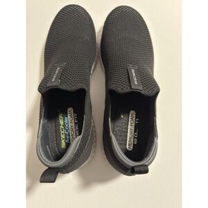Skechers Men's Wide Fit Machine Washable Black Slip Ons Size 12